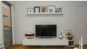 Apartment | Fernseher