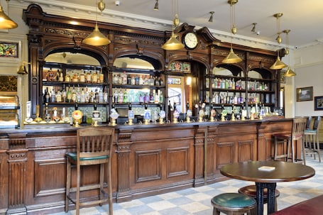 Bar (en la propiedad)