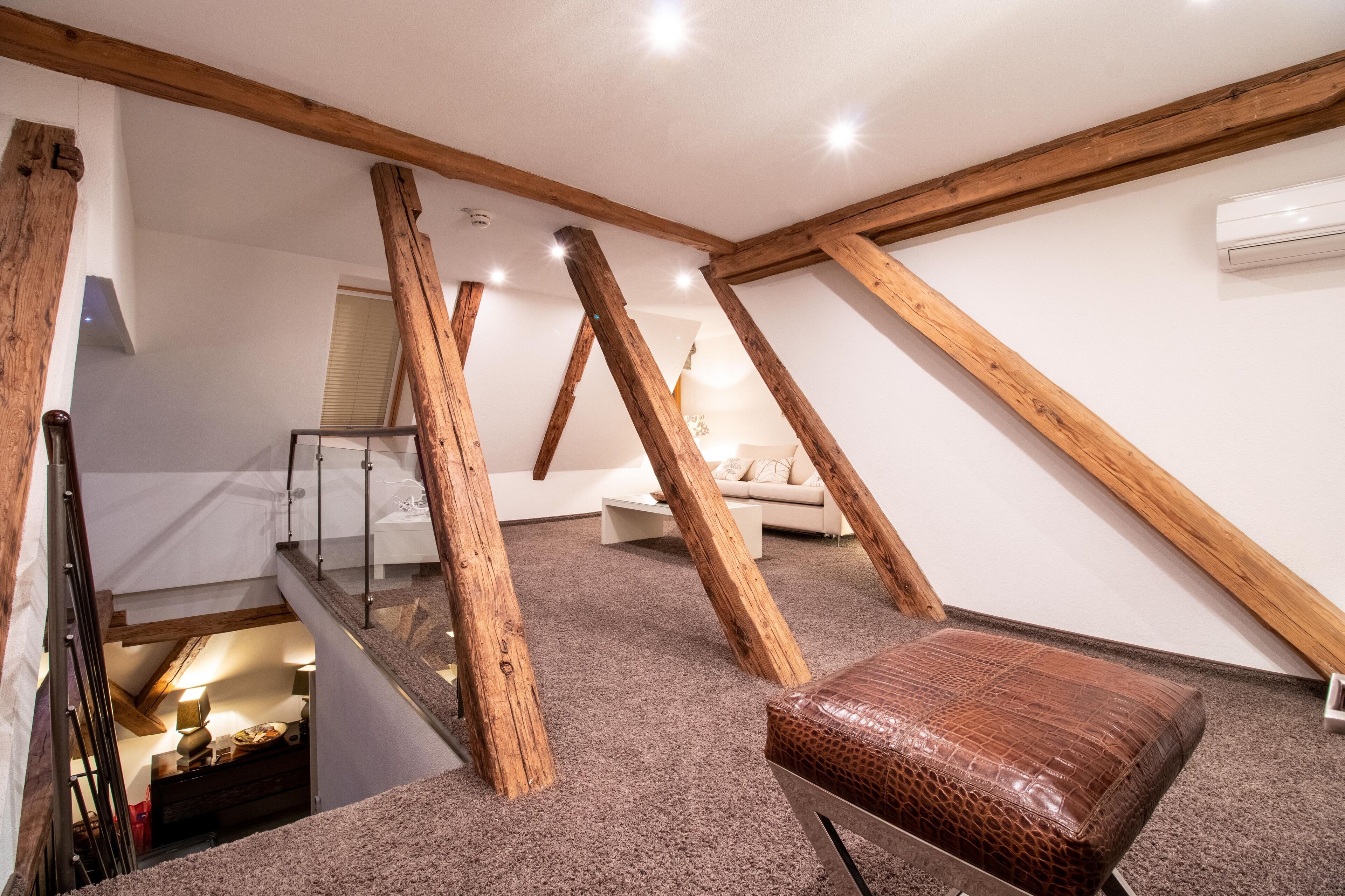 senior suite | living room