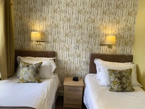 Desk, iron/ironing board, rollaway beds, free WiFi