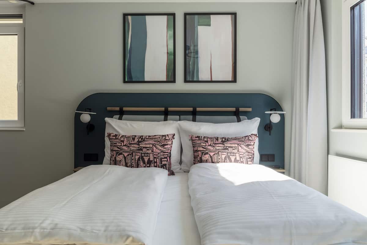 Doppia Classic | 1 camera, biancheria da letto di alta qualità, una cassaforte in camera