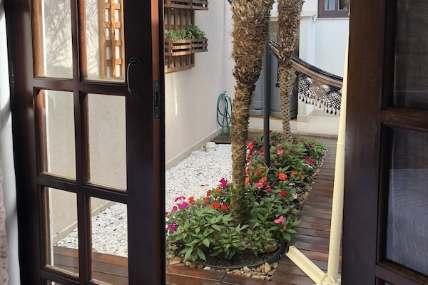 Honeymoon Studio Suite | Balkoni
