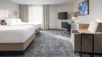 1 غرفة نوم ومكتب ومساحة عمل للكمبيوتر المحمول وستائر تعتيم