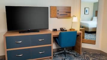 1 bedroom, desk, laptop workspace, blackout curtains