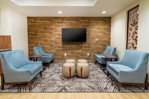 Exterior - Candlewood Suites Las Vegas - E Tropicana by IHG (Las Vegas)