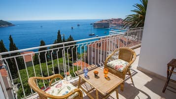 Comfort Apartment, Sea View | Balcony