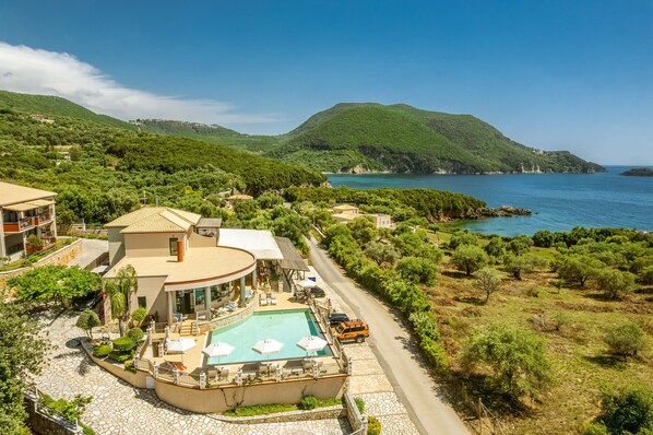 Exterior - 3 Aktes Suites & Studios (Igoumenitsa)