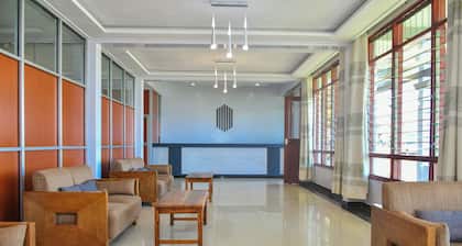 Tausi Hotel- Homabay