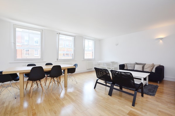 Apartment | Living area
