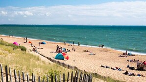 Playa en los alrededores y traslado desde/hacia la playa gratis