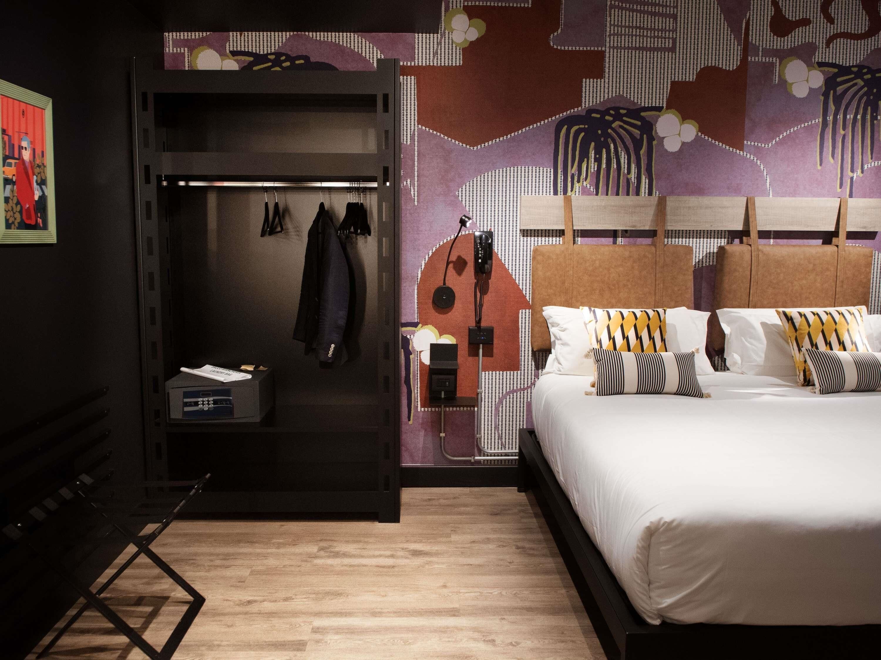 Superior Room, 1 Katil Kelamin (Double) (Classic) | Gebar bulu kapas, bar mini, peti besi dalam bilik 