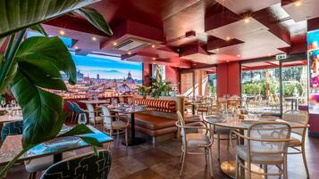 Aperto a pranzo e cena