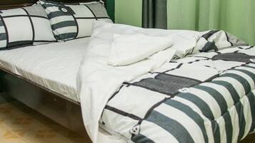 Standard Room | Desk, iron/ironing board, free WiFi, bed sheets