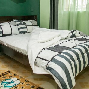 Standard Room | Desk, iron/ironing board, free WiFi, bed sheets