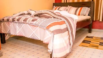 Standard Room | Desk, iron/ironing board, free WiFi, bed sheets