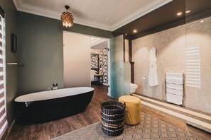 In-room safe, individually decorated, soundproofing, free WiFi - The Feather Hill Boutique Hotel (Potchefstroom)