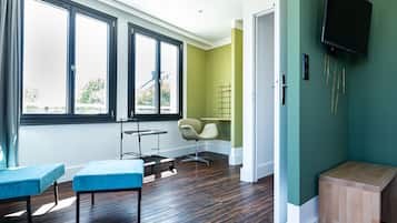 Signature Double Room | Premium bedding, soundproofing, free WiFi, bed sheets