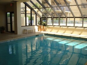 Sisäuima-allas, ulkouima-allas