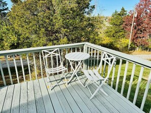 Outdoor dining - Cute cottage just minutes from Ark Encounter (Williamstown)