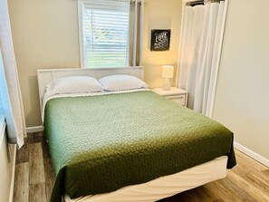 3 bedrooms, iron/ironing board, travel crib, free WiFi