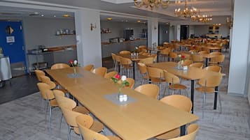 Gratis frukostbuffé varje dag