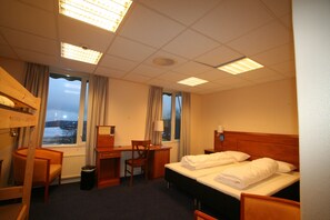 Family Room | Pillowtop beds, free WiFi, wheelchair access - Storstua Omsorg og konferansesenter (Asker)