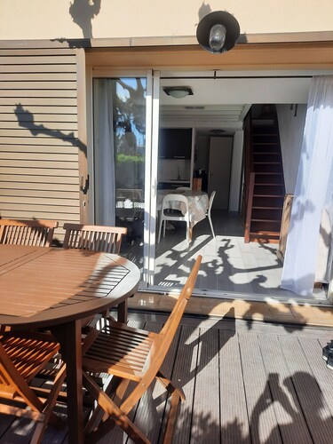 Valras-plage, Appartement T3, Bord de mer Avec Terrasse et Parking