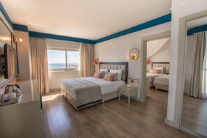 Family Room, Sea View | Minibar, in-room safe, laptop workspace, soundproofing - Maxeria Blue Didyma Hotel - All Inclusive (Didim)