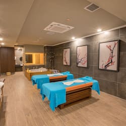 Espace de soins pour les couples, hammam, soins corporels