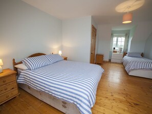 4 sovrum, strykjärn/strykbräda, wi-fi och sängkläder