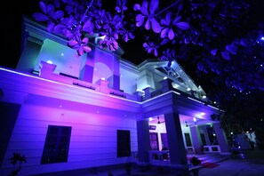 واجهة المنشأة