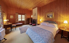 4 bedrooms, iron/ironing board, travel cot, WiFi - The Wooden House - Glenferness Estate (Nairn)