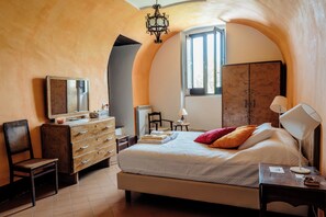 Deluxe Double or Twin Room, Garden View, Garden Area | Premium bedding, down duvets, memory-foam beds, minibar - Palazzo Mazziotti (Pollica)