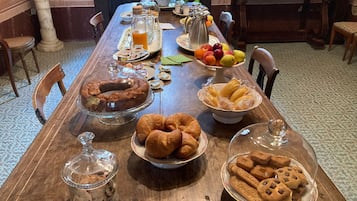 Petit déjeuner continental compris tous les jours