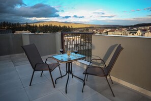 Terrace/patio - Tbilisi sea hotel (Tbilisi)