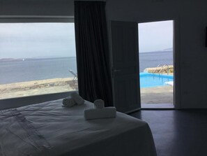 Deluxe Studio, Private Pool, Sea View | In-room safe, iron/ironing board, free WiFi, bed sheets - Poseidon Secret Blue Pools (Mykonos)