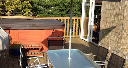 Midsomer House in der Nähe von Bath - Whirlpool & Lodge