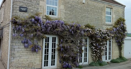 Midsomer House in der Nähe von Bath - Whirlpool & Lodge