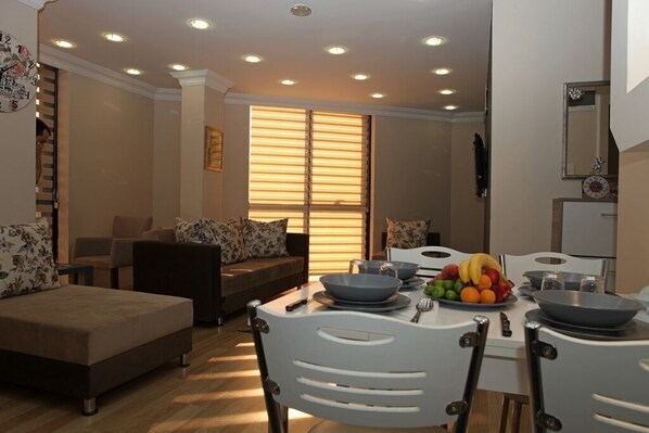 City Apartment, 1 Bedroom | In-room dining - Noi Suites (Istanbul)