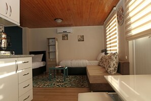 City Studio | Iron/ironing board, free WiFi, bed sheets - Noi Suites (Istanbul)