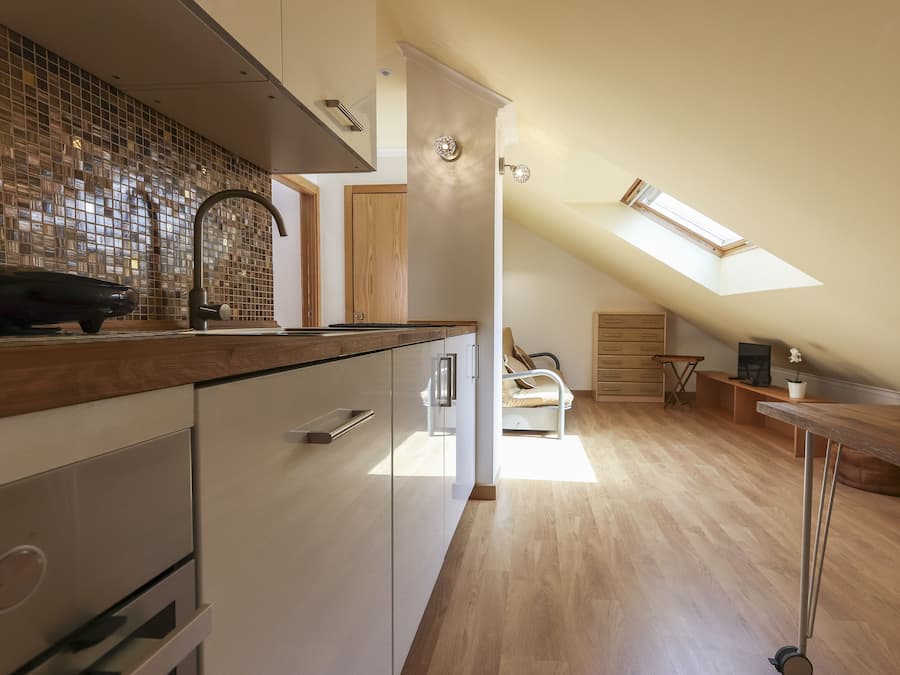 Stovetop, cookware/dishes/utensils