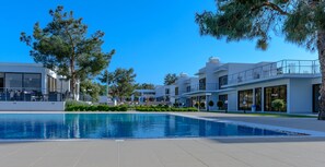 Seasonal outdoor pool
