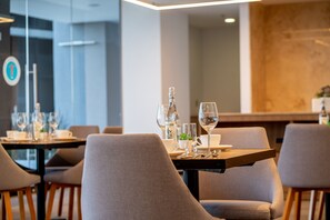 Restaurant -  Stadía Suites Querétaro Centro Histórico (Querétaro)