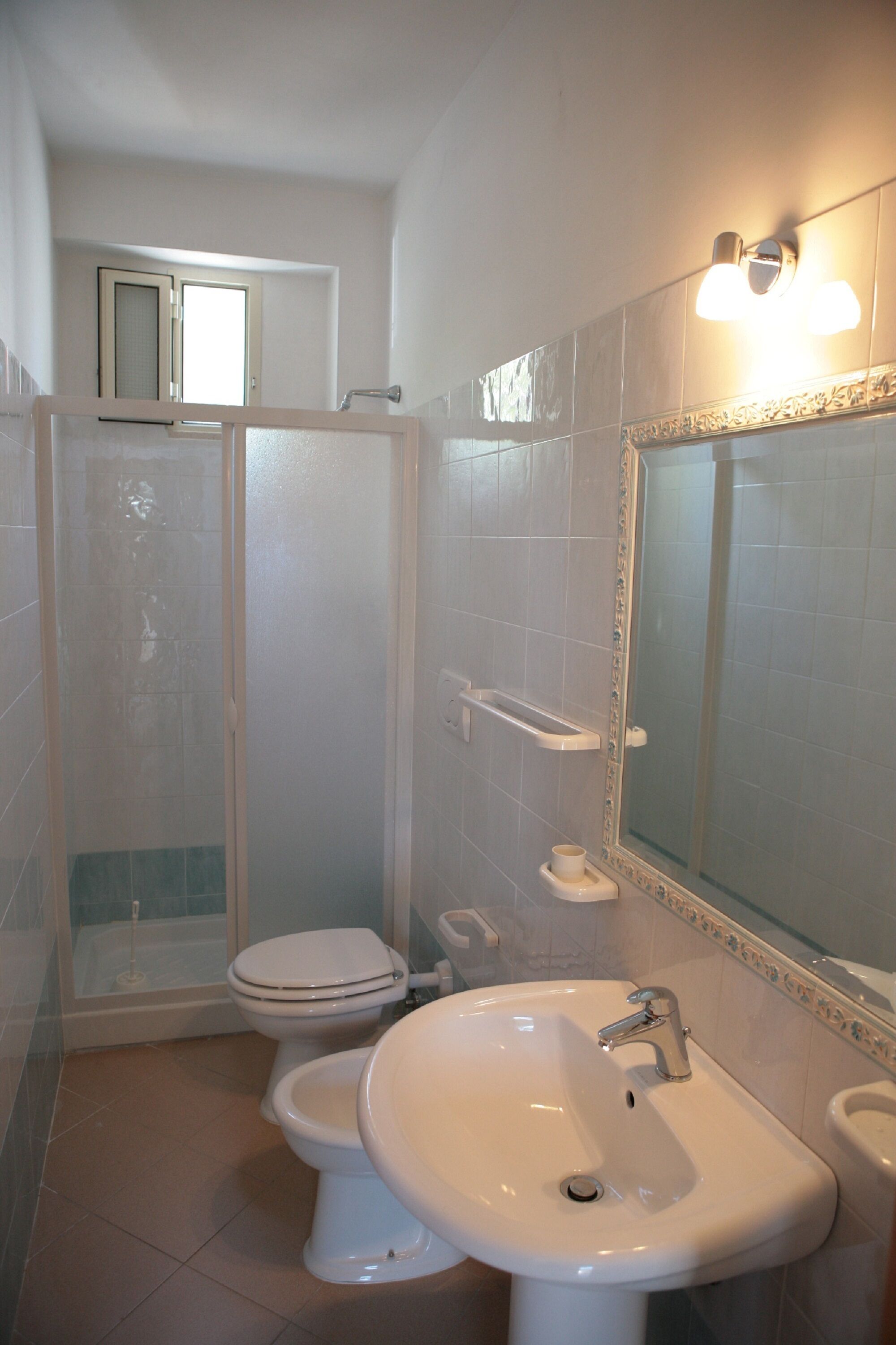 Shower, rainfall showerhead, bidet