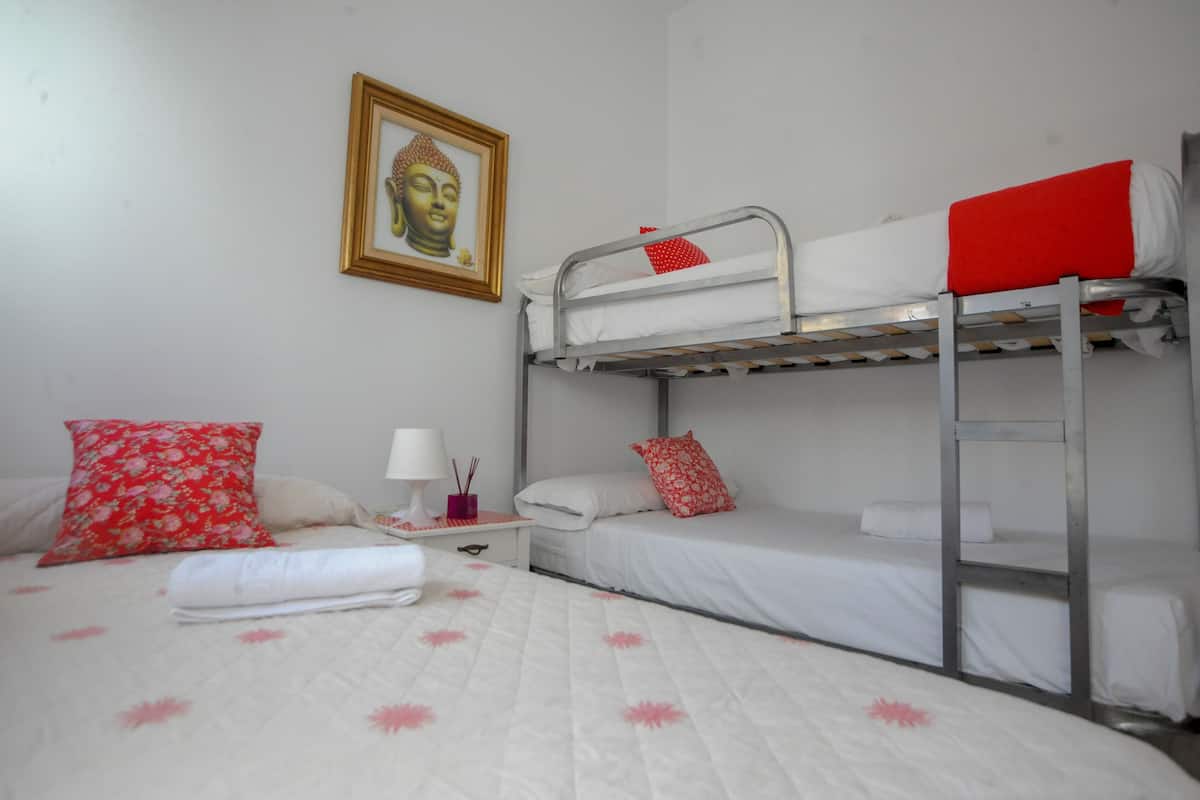 Triple Room, Shared Bathroom