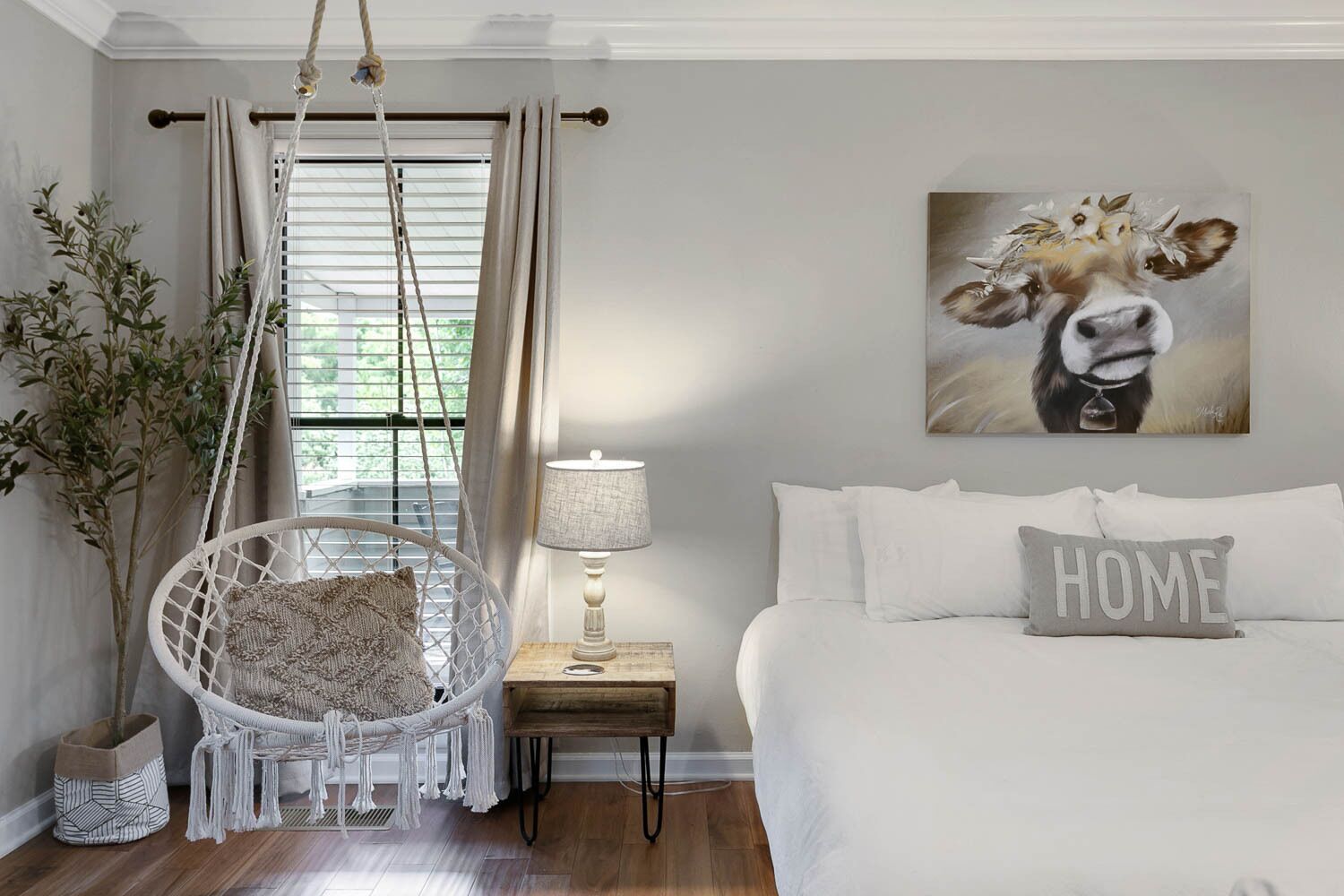 8 chambres, bureau, Wi-Fi gratuit, draps fournis