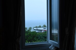City view from property - Boutique California Hotel (Istanbul)