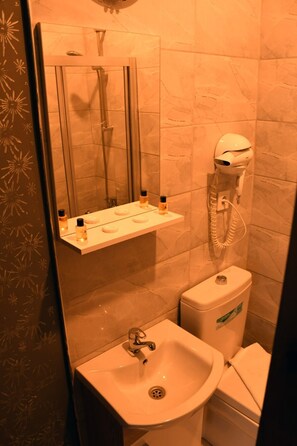 Bathroom - Boutique California Hotel (Istanbul)