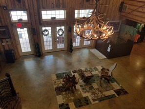 Interior - Red Fern Lodge Room 5 (Statesboro)