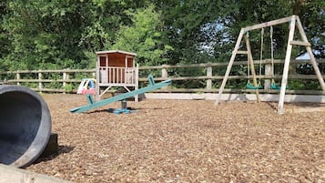 Außen-Kinderspielplatz